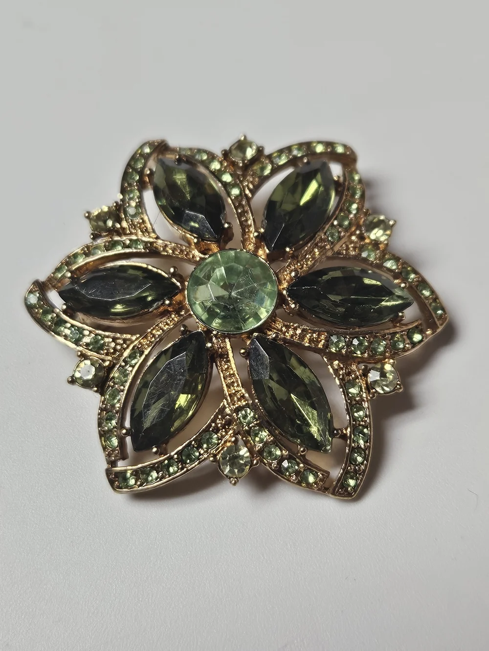 Gold-Tone Olive / Peridot Green Crystal Floral Brooch Pin